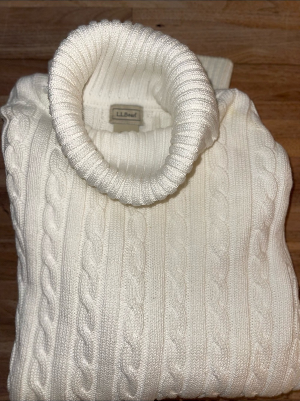 L.L.Bean White Cable Knit Turtleneck | Women’s Size Medium